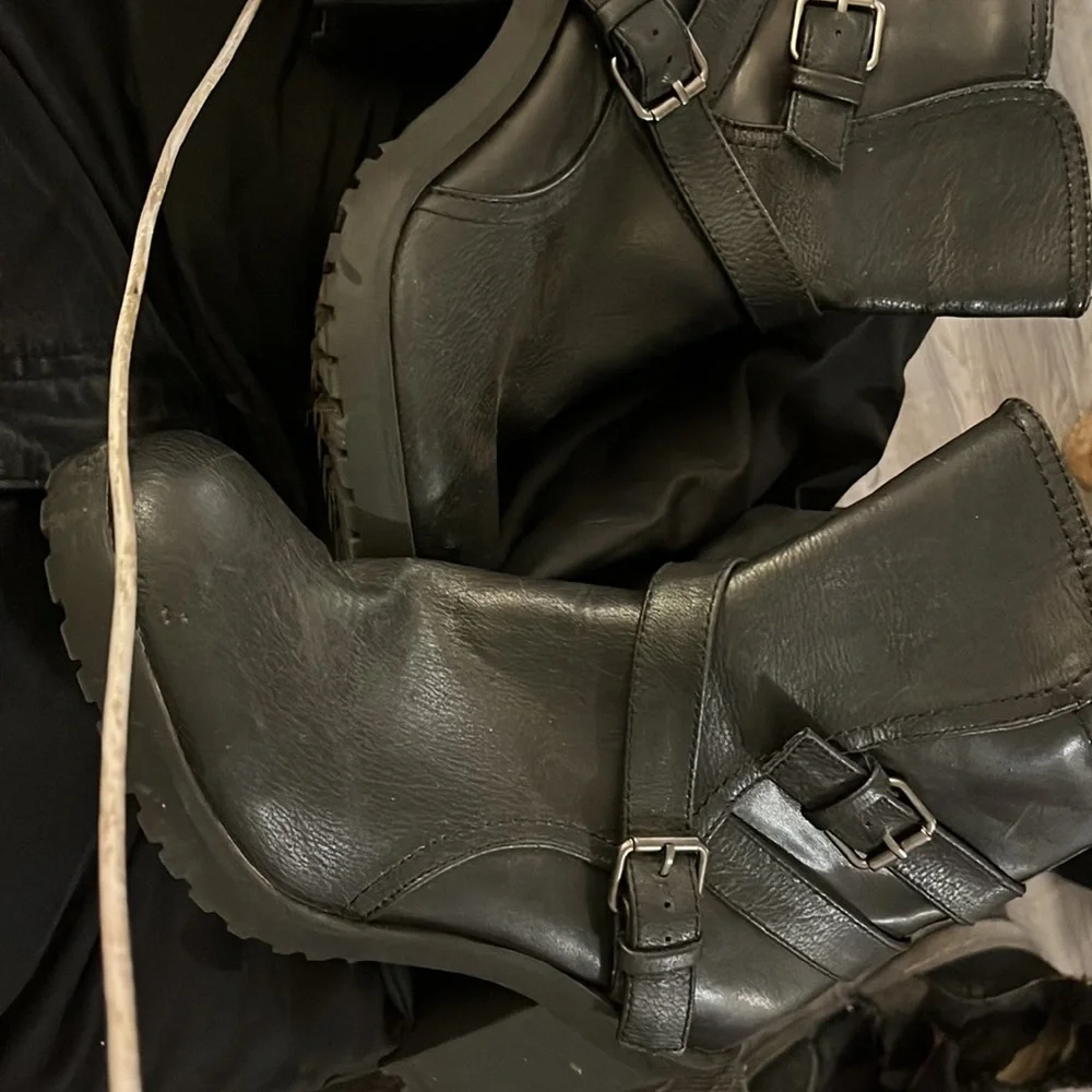 Vintage Women’s SHI by Journeys Black Faux Leather Ankle Boots sz 8.5 - Picture 7 of 8